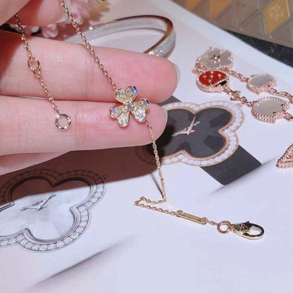 [LORA]FRIVOLE GOLD FLOWER DIAMOND BRACELET
