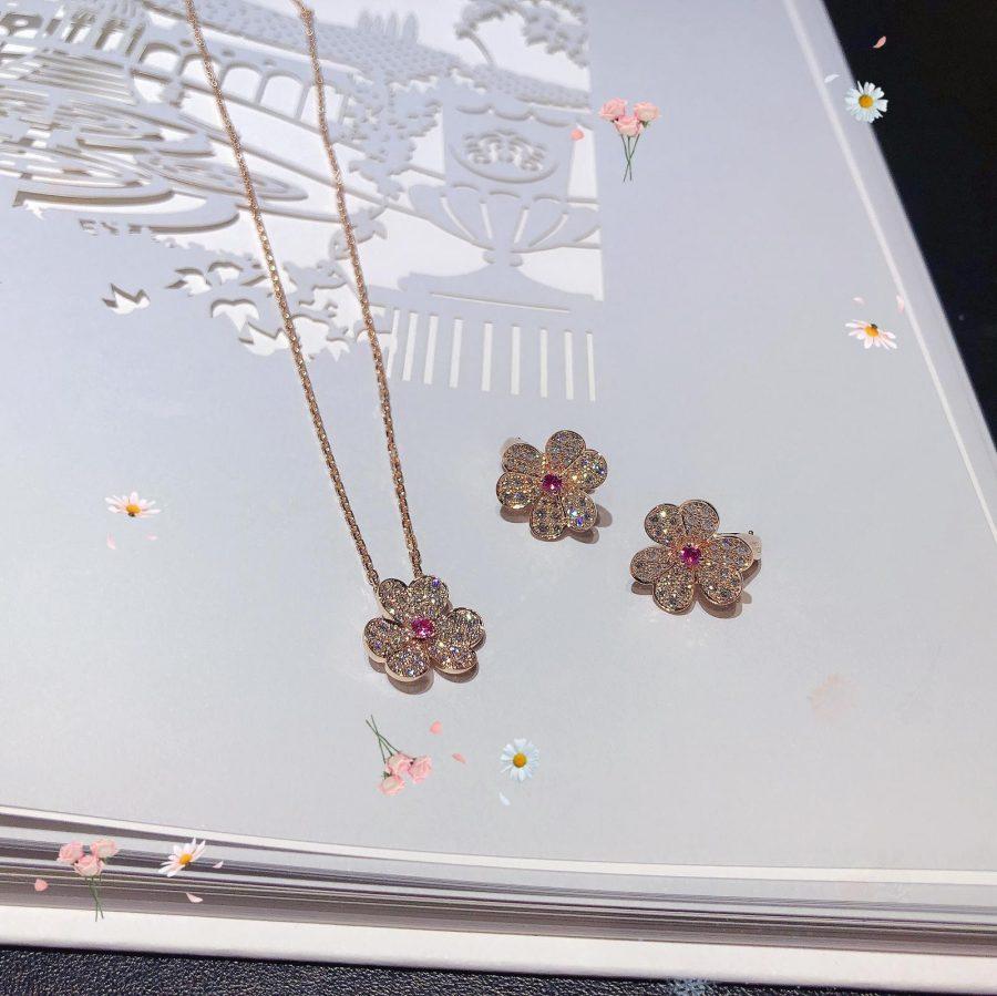 [LORA]FRIVOLE ROSE GOLD FLOWER DIAMOND NECKLACE