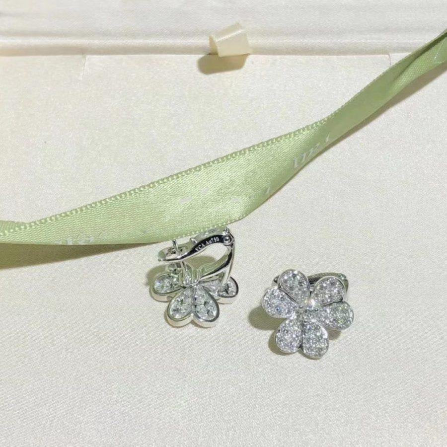 [Lora]FRIVOLE SILVER FLOWER DIAMOND EARRINGS