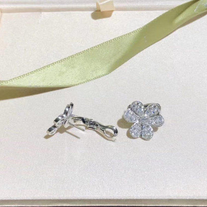 [LORA]FRIVOLE SILVER FLOWER DIAMOND EARRINGS
