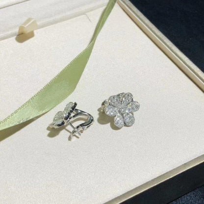 [Lora]FRIVOLE SILVER FLOWER DIAMOND EARRINGS