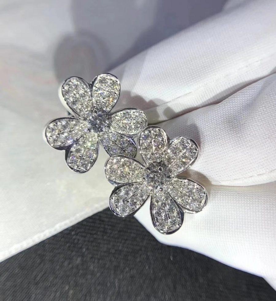 [Lora]FRIVOLE SILVER FLOWER DIAMOND EARRINGS