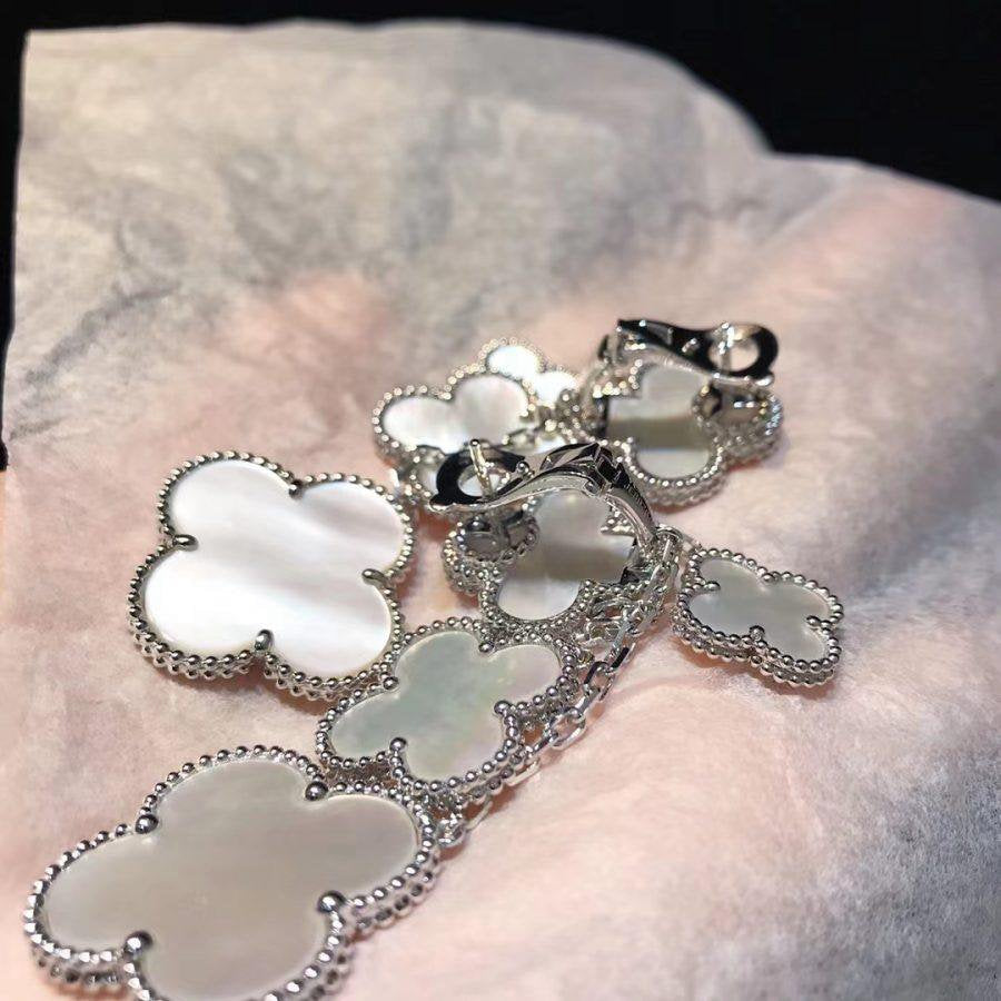 [LORA]CLOVER EARRINGS WHITE MOP 4 MOTIFS SILVER