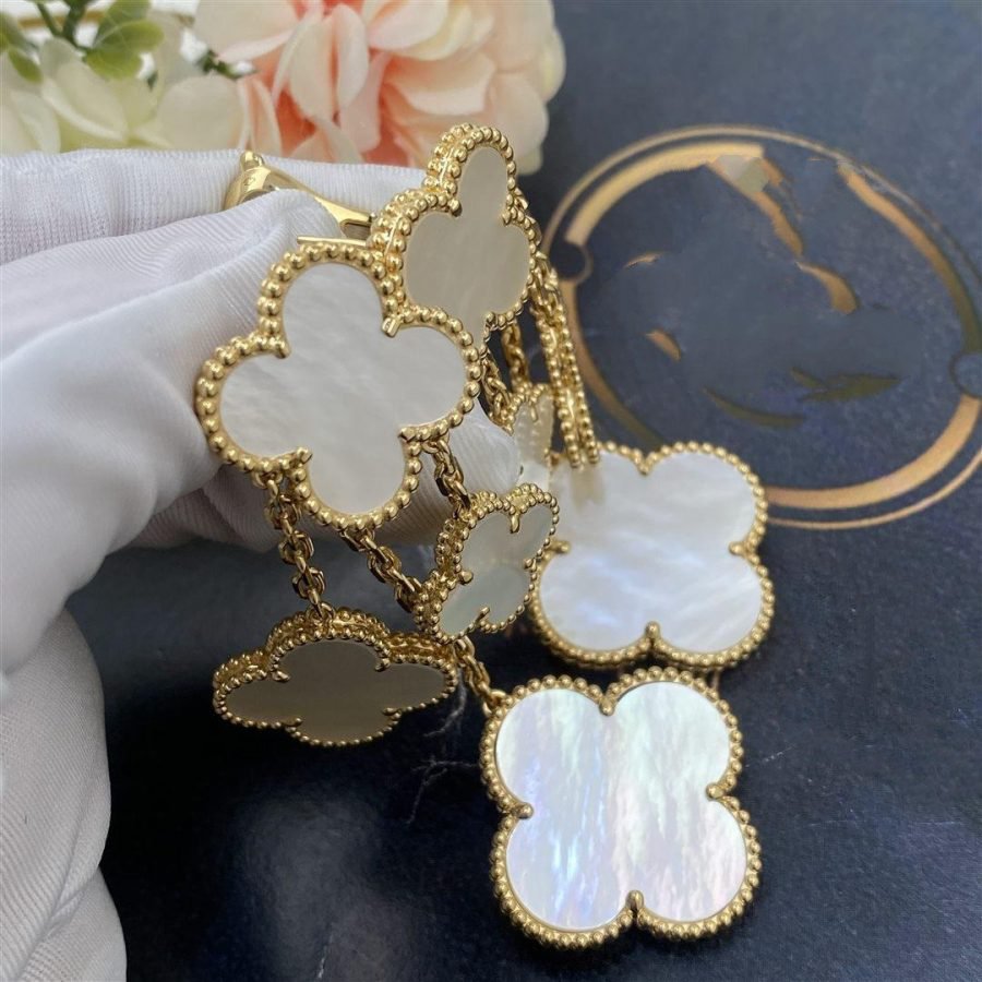 [LORA]CLOVER EARRINGS WHITE MOP 4 MOTIFS GOLD
