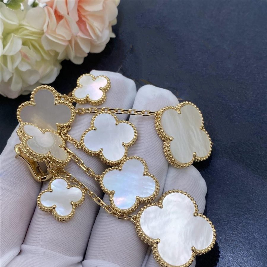[Lora]CLOVER EARRINGS WHITE MOP 4 MOTIFS GOLD