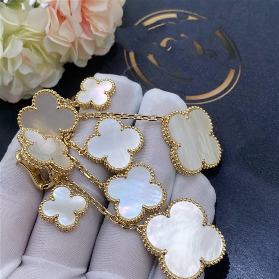 [Lora]CLOVER EARRINGS WHITE MOP 4 MOTIFS GOLD