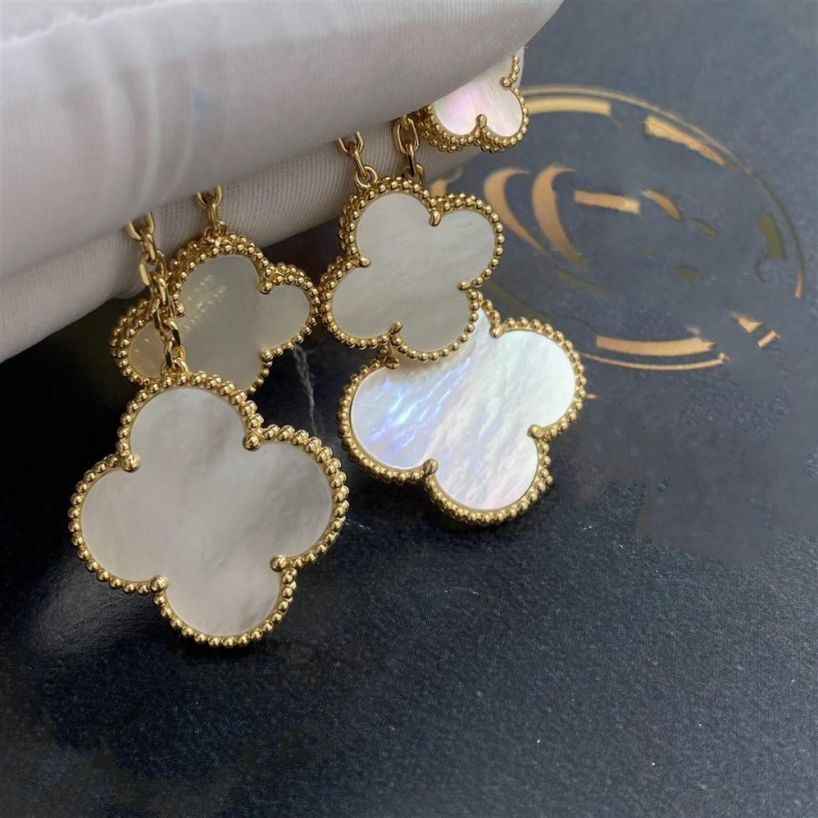 [Lora]CLOVER EARRINGS WHITE MOP 4 MOTIFS GOLD