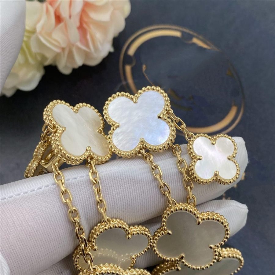 [Lora]CLOVER EARRINGS WHITE MOP 4 MOTIFS GOLD