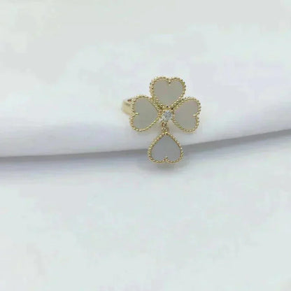 [LORA]SWEET CLOVER WHITE MOP RING