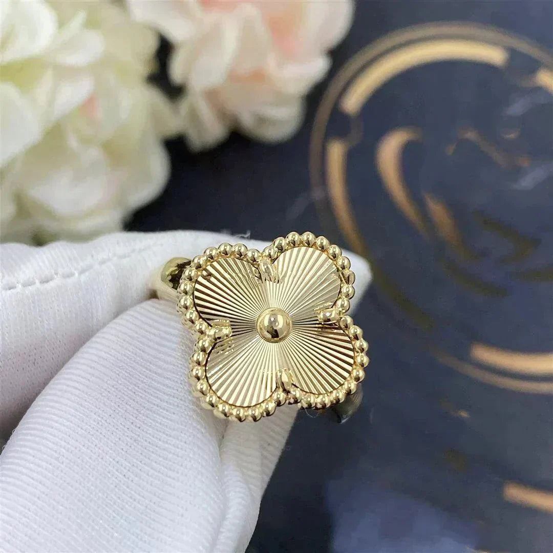 [LORA]CLOVER GOLD RING