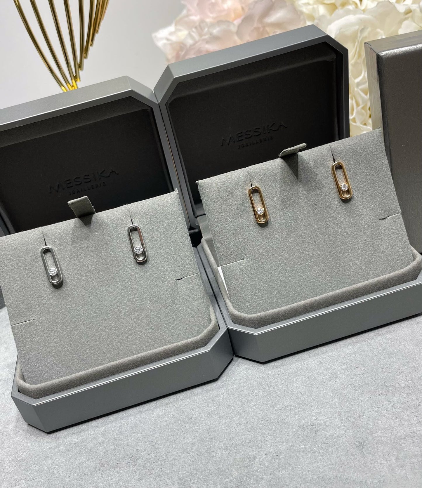 [LORA] MOVE UNO SMALL 1 DIAMOND EARRINGS