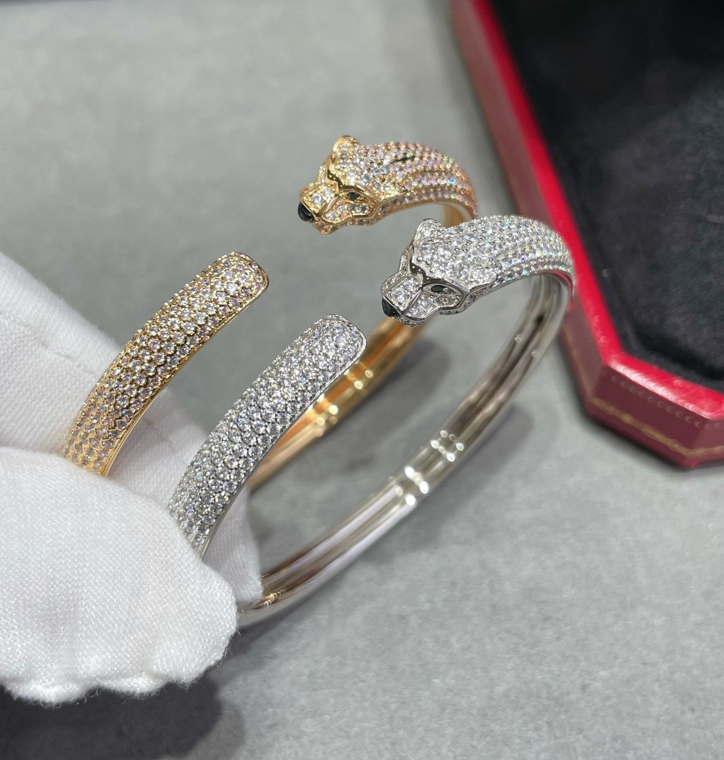 [LORA]PANTHERE FULL DIAMOND OPEN BRACELET