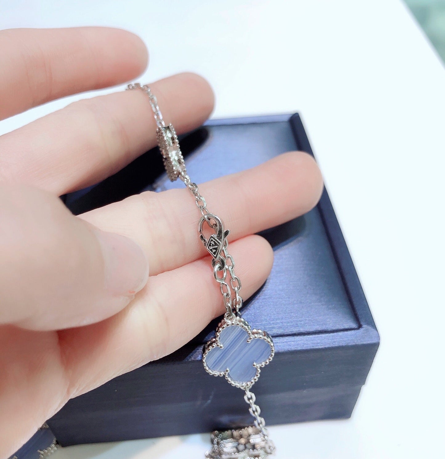 [Lora]CLOVER 10 MOTIFS CHALCEDONY DIAMONDS SILVER NECKLACE