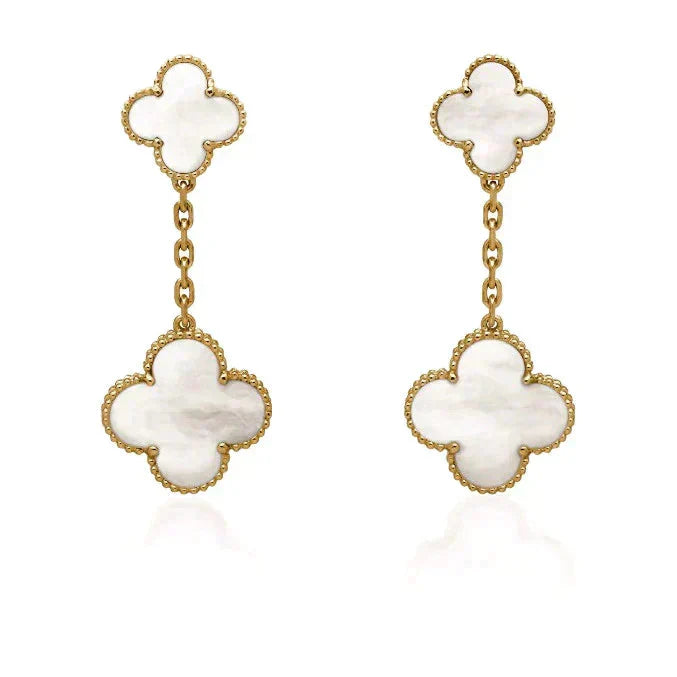 [Lora]CLOVER 2 MOTIF WHITE MOP EARRINGS